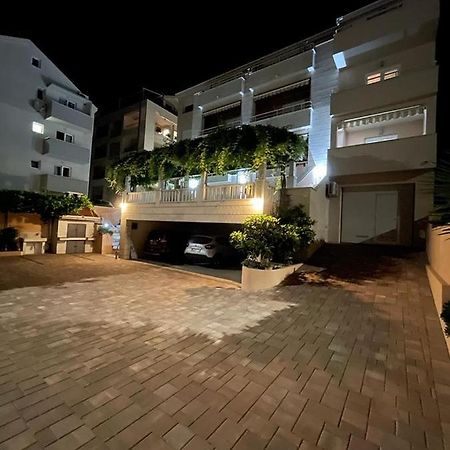 Apartments Stone Tučepi Eksteriør bilde