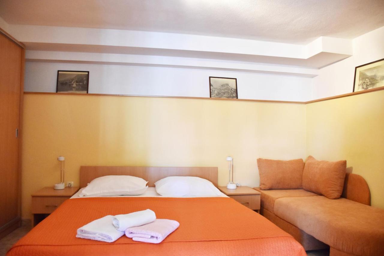 Apartments Stone Tučepi Eksteriør bilde