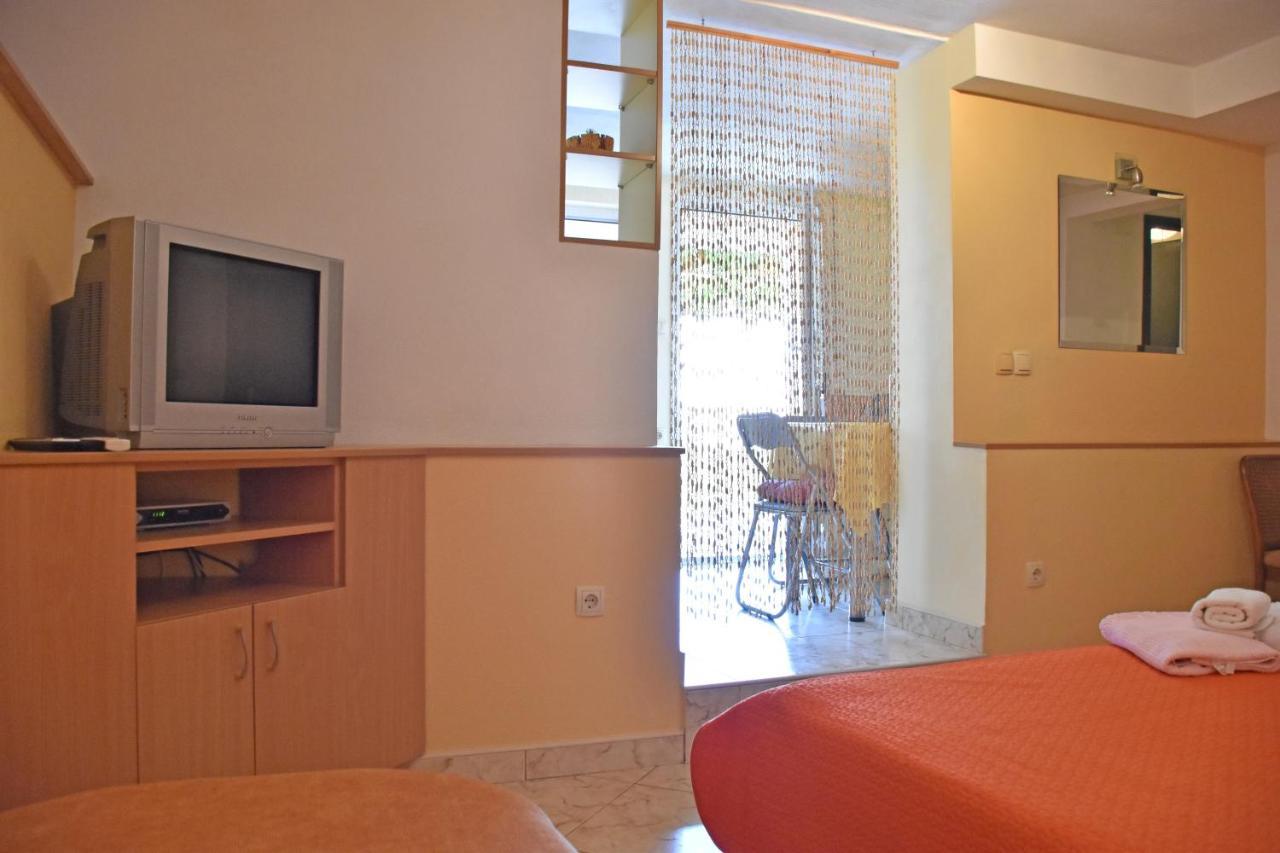 Apartments Stone Tučepi Eksteriør bilde