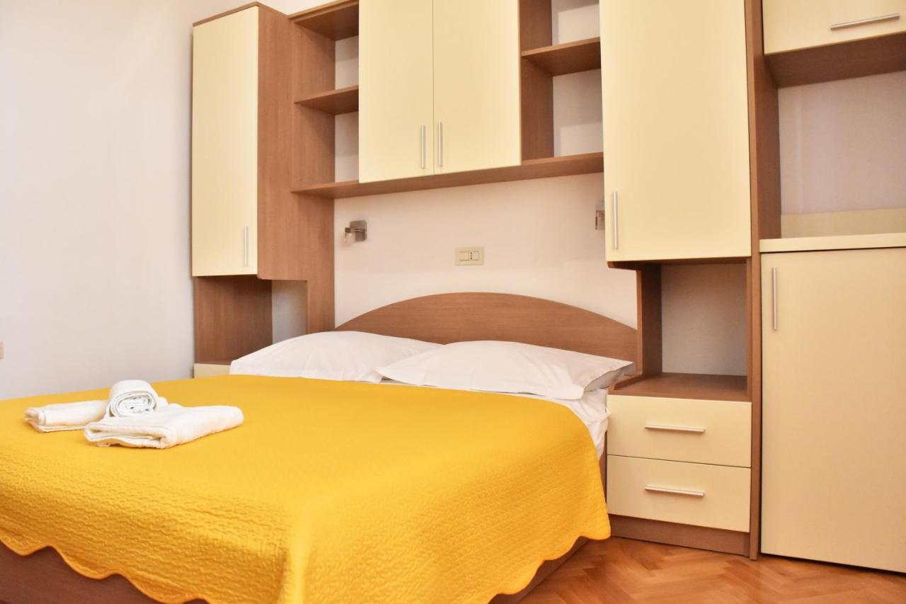 Apartments Stone Tučepi Eksteriør bilde