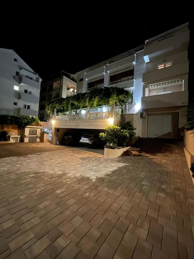 Apartments Stone Tučepi Eksteriør bilde